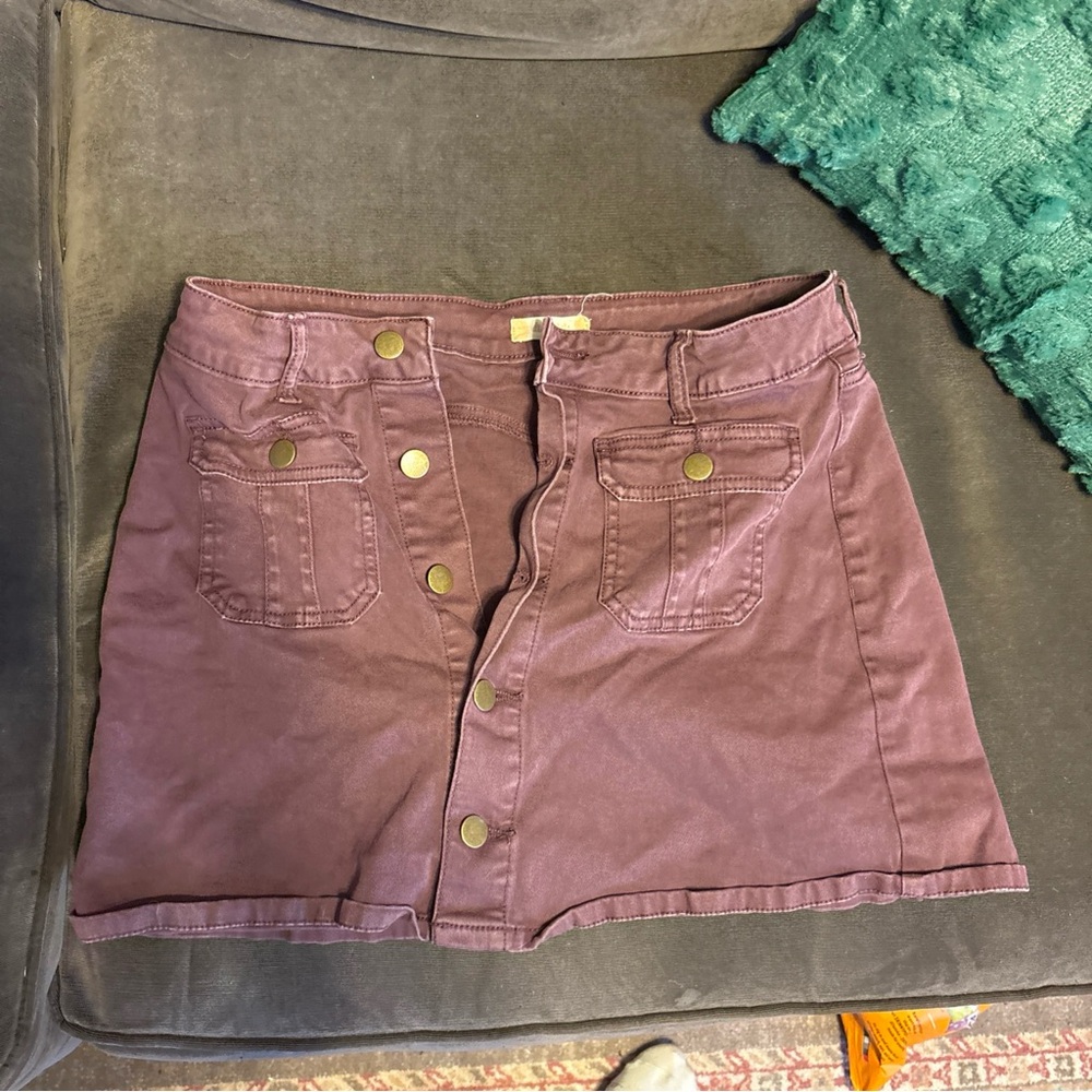 Women's Maroon Button-Front Skirt